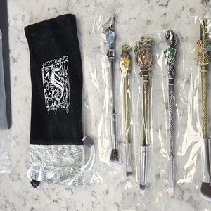 Harry Potter Storybook cosmetics brushes